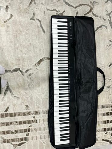 uborka kvartir domov ofisov i: Продаю пианино электронная хорошем состоянии покупали 4 месяца назад