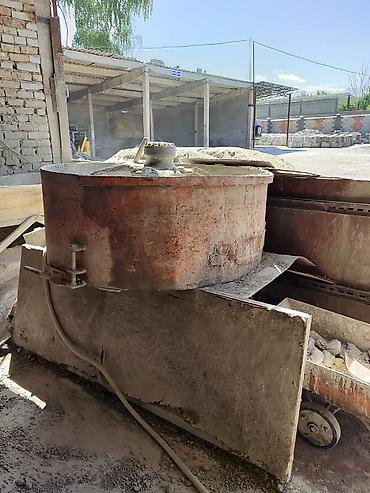 Производство пескоблоков: Пескоблочный станок Три матрицы Мешалка Поддоны Тачка В наличии — 7