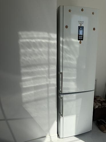 iphone 13 ekran: Hotpoint-Ariston iki qapılı soyuducu (alt kamerada dondurucu) - Rəng — 1
