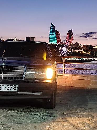 190 buferi: Mercedes-Benz 190 (W201): 1.8 l | 1992 il Sedan — 7