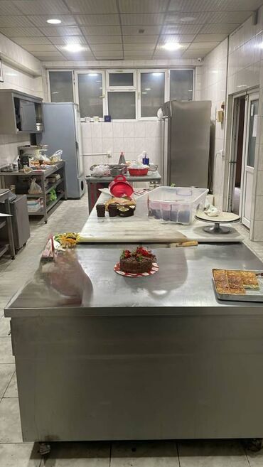 Sex, zavod və fabriklər: Səbail rayonu, Bayıl qəsəbəsi,Bayraq Meydanında piyada məsafədə -da lalafo.az — 17 Sex, zavod və fabriklər: Səbail rayonu, Bayıl qəsəbəsi,Bayraq Meydanında piyada məsafədə — 17