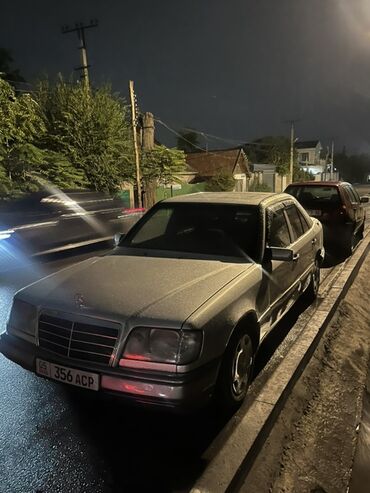 срочно продам машину дёшево: Mercedes-Benz W124: 1994 г., 2.2 л, Механика, Бензин, Седан