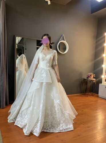 свадебные платья оптом киргизия: Продаю свадебное платье! Одевалось всего 1 раз на 2 часа. Состояние