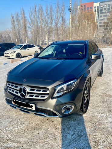 Mercedes-Benz: Mercedes-Benz GLA-class: 2018 г., 2 л, Автомат, Бензин, Кроссовер