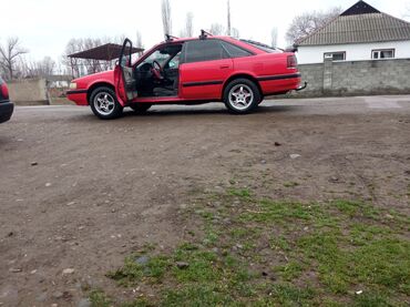 авто нива: Mazda 626: 1991 г., 2 л, Механика, Бензин, Седан
