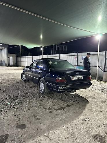 Продажа авто: Mercedes-Benz W124: 1994 г., 2 л, Механика, Бензин, Седан — 4