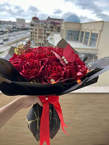 toy ucun ev dekorlari: Qırmızı gül buketi – dekorativ LED işıqlı - Tərkib: zəngin qırmızı — 1