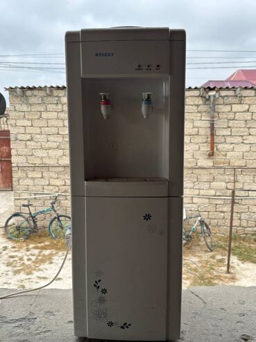 куплю газ плиту: 4 eded su dispensiri satıram, sadece qaz vurdurmaq lazımdı. 280 azn