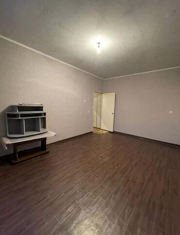 Продажа квартир: 1 комната, Агентство недвижимости, С мебелью частично