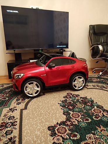 ev masin: Uşaq üçün elektrikli minik maşını – Mercedes üslubunda, qırmızı rəng — 3