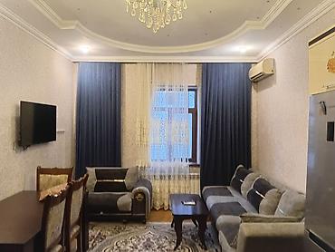 2mərtəbəli evlər: Kirayə verilir: 3 otaqlı, tam mebelli mənzil - Zal və mətbəx studiya — 4