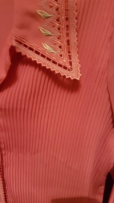 Köynək və bluzalar: ● KOFTA ● Təzə. Türkiyə istehsalı. Ölçüsü - 44. Qiyməti - 25 — 4