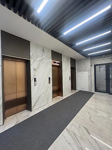 кут тауэр: Аренда офисов, 72 м², В бизнес центре, 1 линия — 5