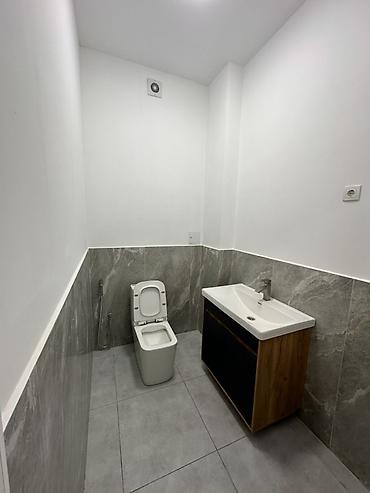 Коммерциялык мүлк: Ижарага Толугу менен кеңсе: 67 м², Бизнес борборунда, Ремонту менен — 6