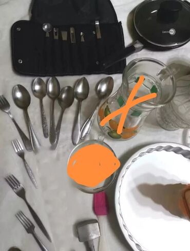 Другие товары для кухни: Продаю посуду . Б/У Сковородки: 1. большая с ручкой 2. поменьше с — 14