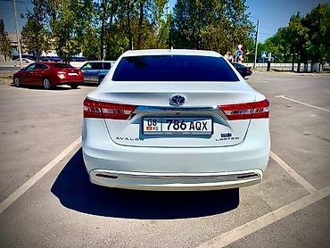 динамики камри: Toyota Avalon: 2015 г., 2.5 л, Вариатор, Гибрид, Седан — 2