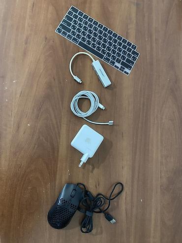 macbook retina: MacBook Pro 14" (Space Gray) 16/512 + комплект аксессуаров (Почти — 2
