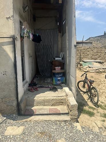 atciliqda evler: Obyekt: həyəti olan fərdi yaşayış evi Təsvir: - Tam daş hasarla — 9