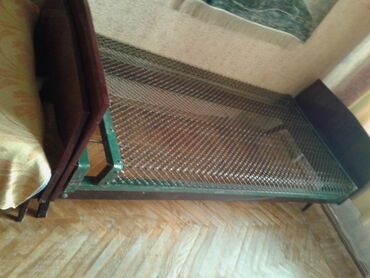 Çarpayılar: İşlənmiş, İkinəfərlik çarpayı, Bazasız, Matrassız, Siyirməsiz, Rusiya — 6