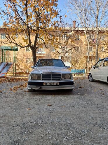 snimu 3 h komnatnuju kvartiru: Mercedes-Benz 230: 1985 г., 2.3 л, Механика, Бензин, Седан