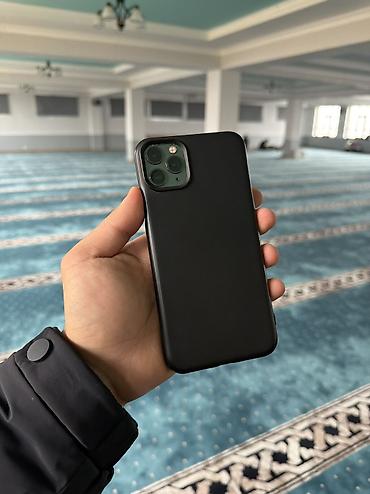 Apple iPhone: IPhone 11 Pro Max, Б/у, 64 ГБ, Matte Midnight Green, Чехол, 80 % — 1