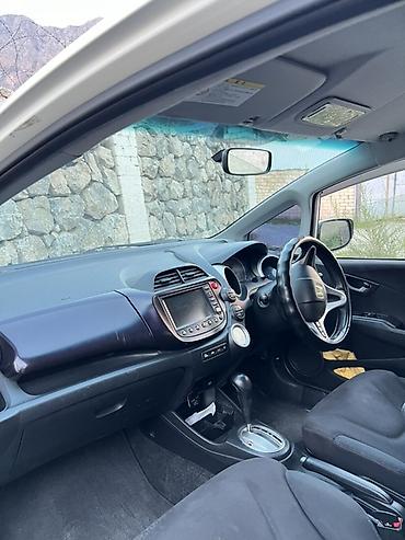 Honda: Honda Fit: 2008 г., 1.5 л, Вариатор, Бензин, Хэтчбэк — 8