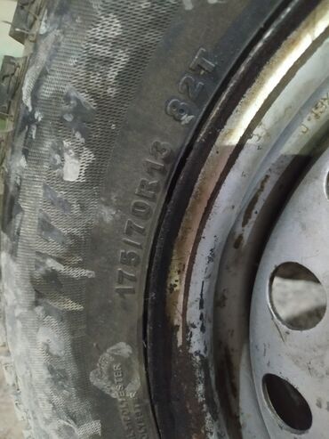 шипованные шины б у: Дөңгөлөктөр монтажда 175 / 70 / R 13, Кыш, Жуп, Жеңил унаалар, Темир