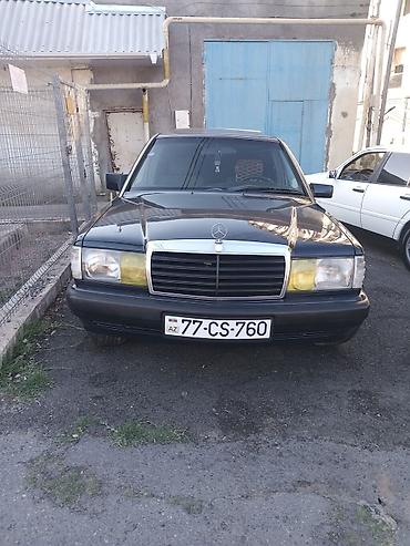 190 pribor: Mercedes-Benz 190 (W201): 1.5 l | 1992 il Sedan — 2