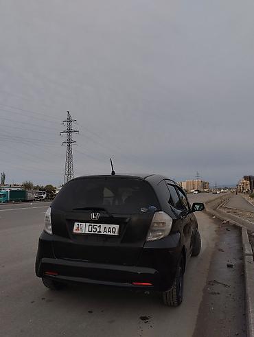 Honda: Honda Fit: 2013 г., Вариатор, Гибрид, Хэтчбэк — 8