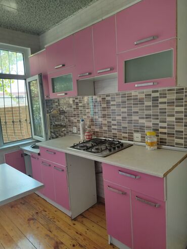 Köhnə tikili: 2 otaqlı ev interyeri - Geniş və işıqlı otaqlar: Hündür tavan, böyük — 4