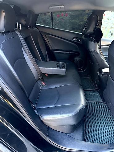 тайота приус в: Toyota Prius: 2019 г., 1.8 л, Вариатор, Гибрид, Лифтбек — 9