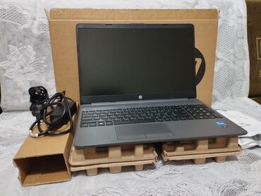 HP: HP noutbuk – orijinal qutusu, adapteri və sənədləri ilə — 4