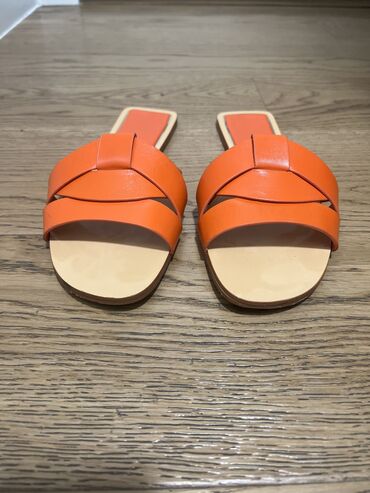 italijanske kozne sandale broj: Fashion slippers, Zara, 40