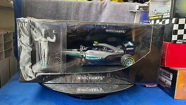 behringer 1002: Mercedes, 2016 il, 1:18, Dəmir, Ödənişli çatdırılma — 2