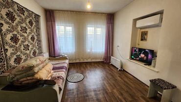 дом однокомнатный: Үйдүн жарымы, 31 кв. м, 1 бөлмө, Кыймылсыз мүлк агенттиги, Косметикалык оңдоо