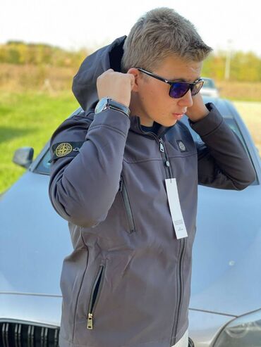 Jakne za prelazni period: S do 3xl 
6600 — 5