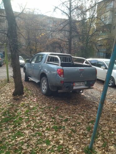 Mitsubishi: Mitsubishi L200: 2006 г., 2.5 л, Автомат, Дизель, Пикап