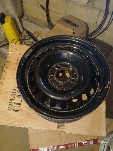 Kolpaklar: İşlənmiş Disk Mercedes-Benz R 15, 4 Boltlu