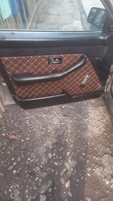 Audi: Audi 100: 1990 г., 2.3 л, Механика, Бензин, Седан — 7