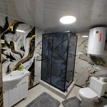 Посуточная аренда квартир: 1 комната, Постельное белье, Душевая кабина, Бытовая техника — 3