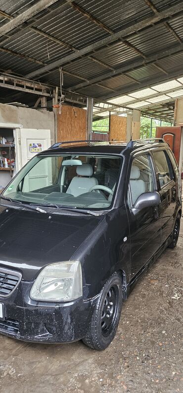Suzuki: Suzuki Wagon R: 2003 г., 1.3 л, Механика, Бензин, Универсал