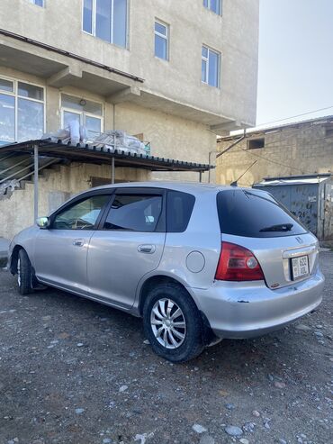 Honda Civic: 2003 г., 1.5 л, Вариатор, Бензин, Хэтчбэк