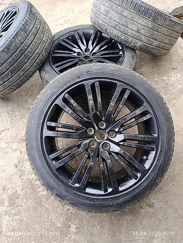 Disk təkərlər: 4 ədəd təkər-disk komplekti - Disklər: parlaq qara rəngdə, çoxşüalı — 2