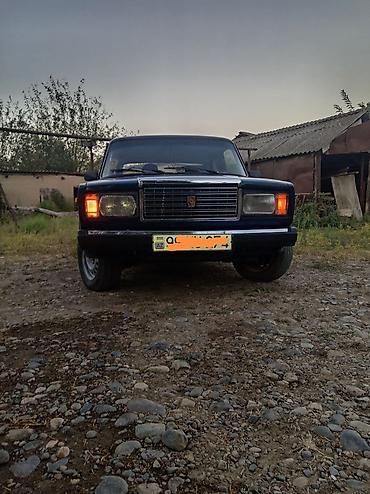 vaz 31: Lada 2107 sedan - Korpus: 4 qapılı, klassik “kvadrat” dizayn, tünd — 1