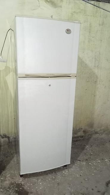 LG Nofros iki qapılı soyuducu yaxşı işlək vəziyyətdədir əla soyudur