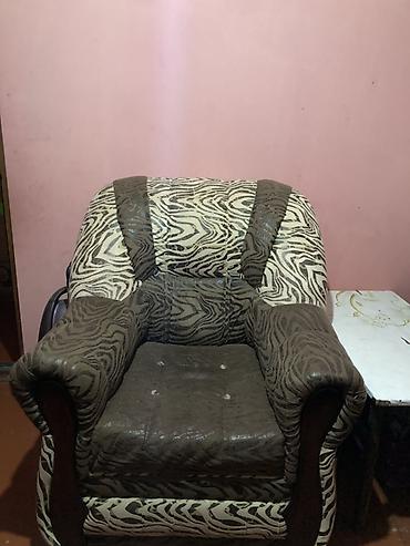divan örtüsü: İşlənmiş, Divan, Divan, Bazasız, Açılan — 5