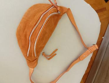 Torbe: Pieces nova torbica od prirodne kože, 3 odvojene pregrade. 34 X 14 X — 5