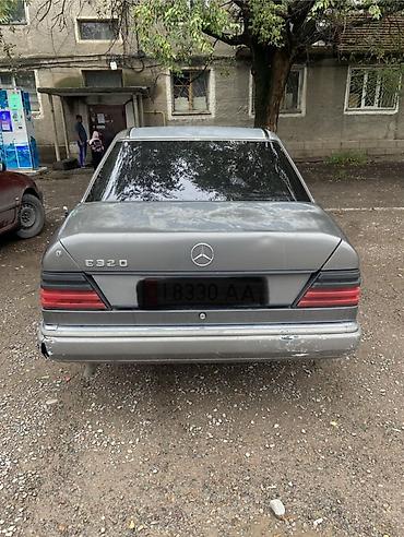 Транспорт: Mercedes-Benz W124: 1990 г., 2.3 л, Механика, Бензин, Седан — 2