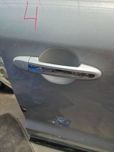 продаю дом: Ручка двери Hyundai Santa Fe 2 ПОКОЛЕНИЕ D4EA 2.2 DIESEL 2006 перед