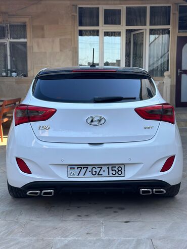 hyundai salon: Hyundai i30: 1.6 л | 2012 г. Хэтчбэк